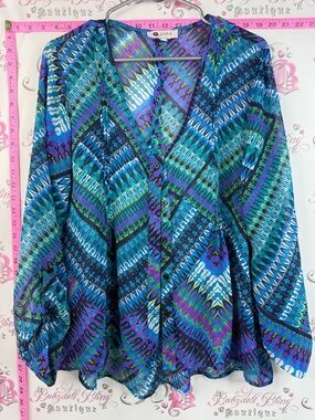 Aldila button up shirt, Paisley, Aztec flowy purple blue green button down top
